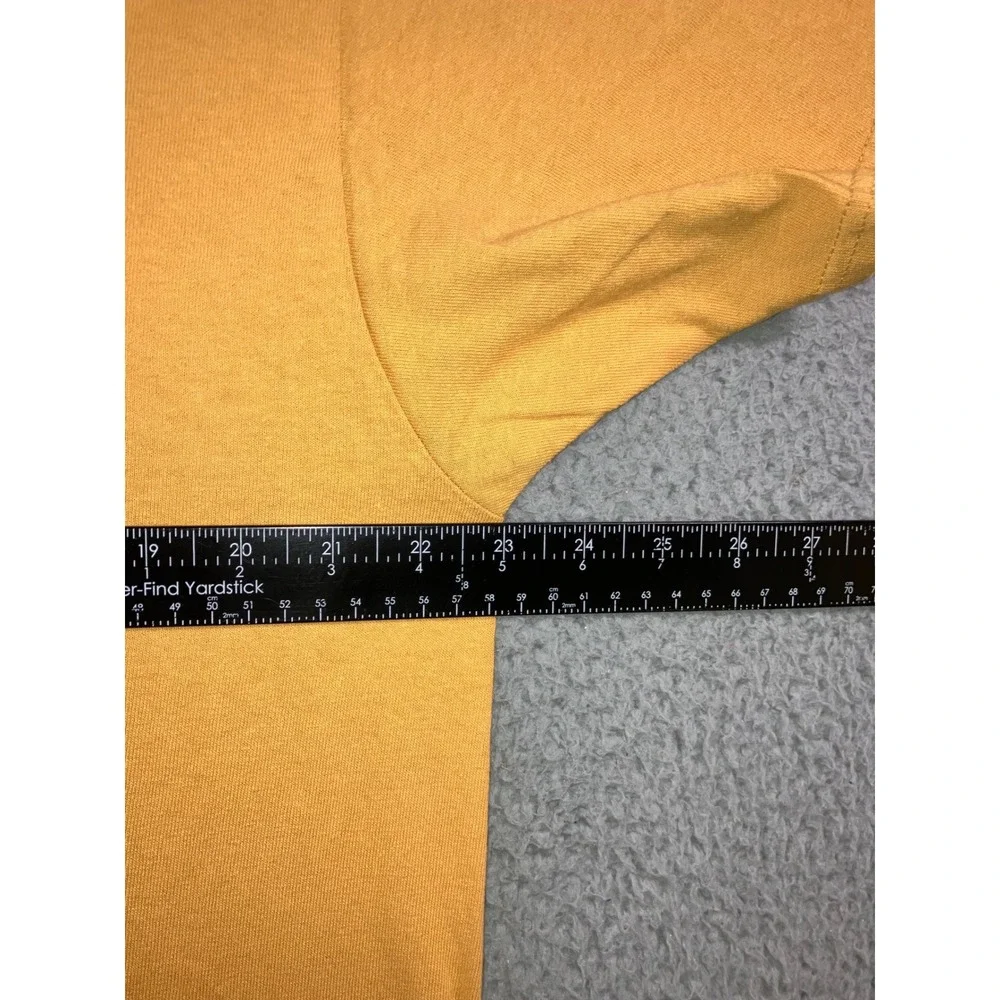 Levi's T-Shirt Men XL Mustard Yellow Batwing Graphic Logo Thrashed Grunge Skater